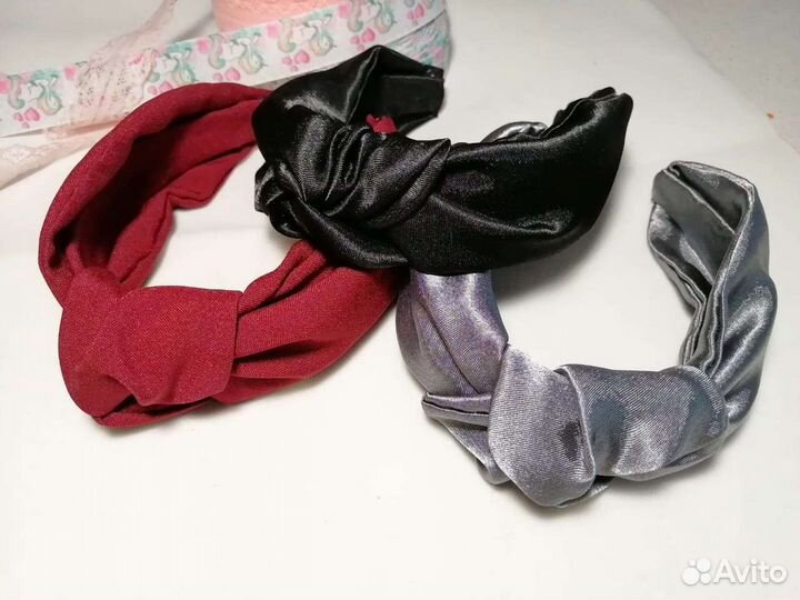 Ободок с узлом в школу. Ручная работа