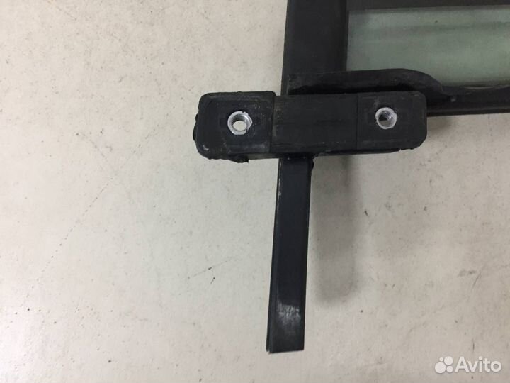 Стекло двери задней правой форточка Volkswagen Jet