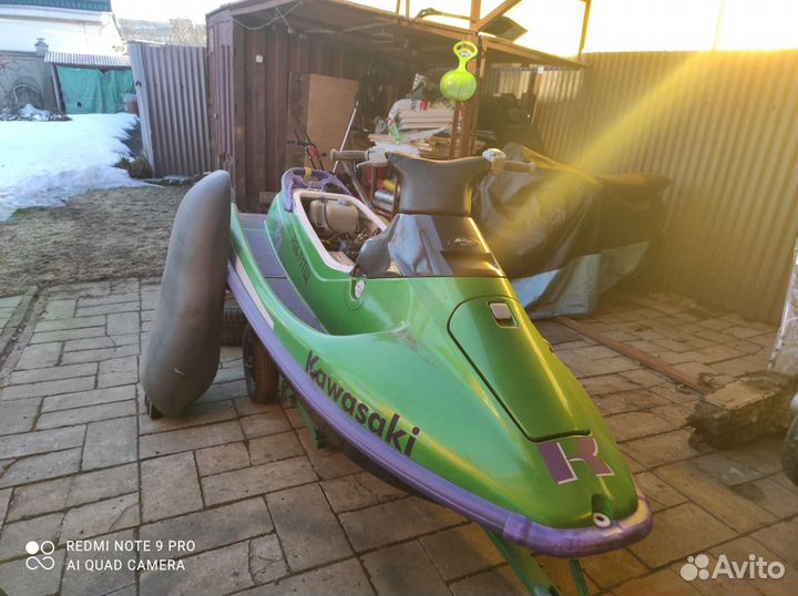 Kawasaki jet ski 750