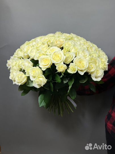 Цветы розы и букеты с доставкой белые розы