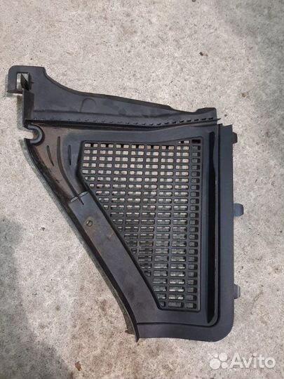 Жабо переднее левое Bmw 5-Series F11 3.0 N57D30A