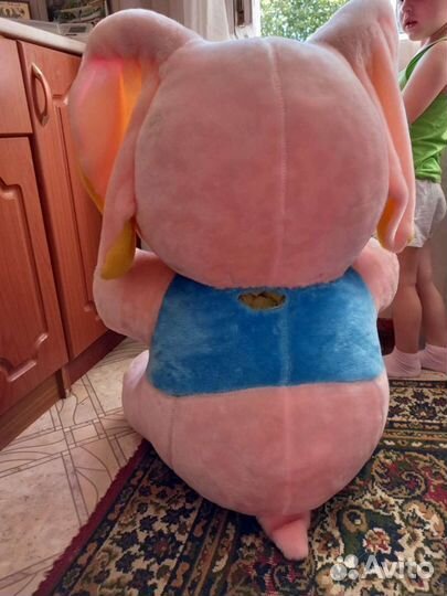 Игрушка мягкая. Слон огромный