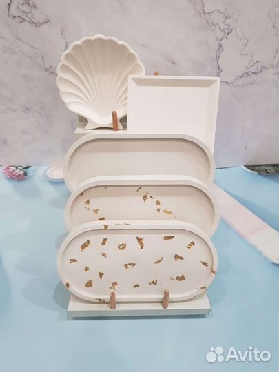 Изделия из гипса (вазы, шкатулки,подставки)