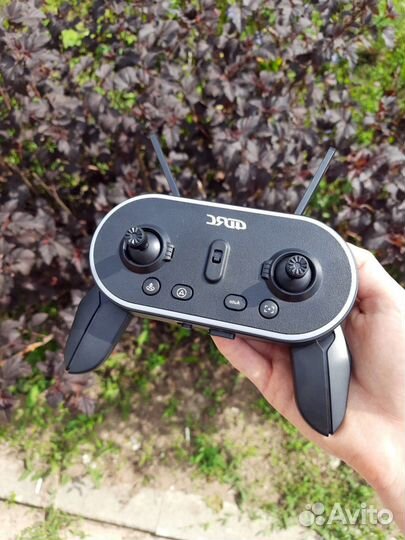 Квадрокоптер,2 камеры,V20,WiFi, Радиоуправляемый