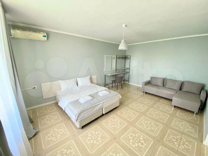 2-к. квартира, 85 м², 1/3 эт.