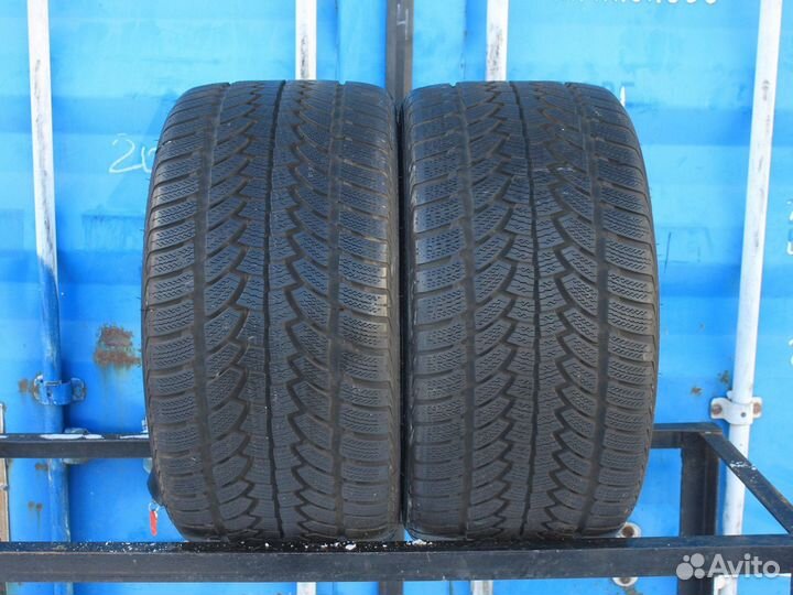 Nokian Tyres WR 295/30 R19