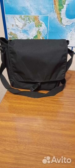 Вместительная мягкая крепкая сумка для ноутбука