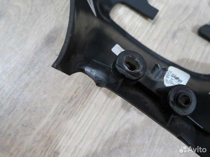 Накладка руля Hyundai Solaris 2