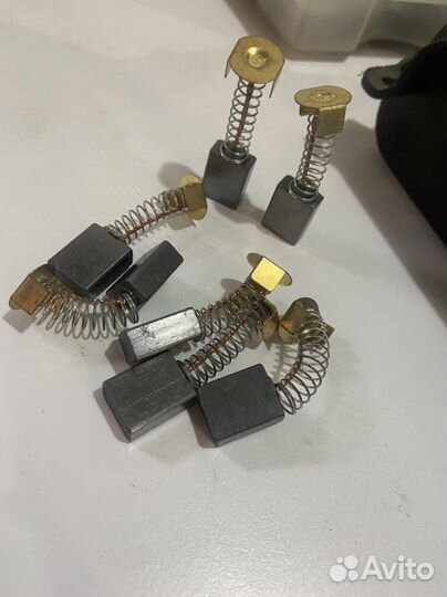 Щетки графитные для электроинструмента