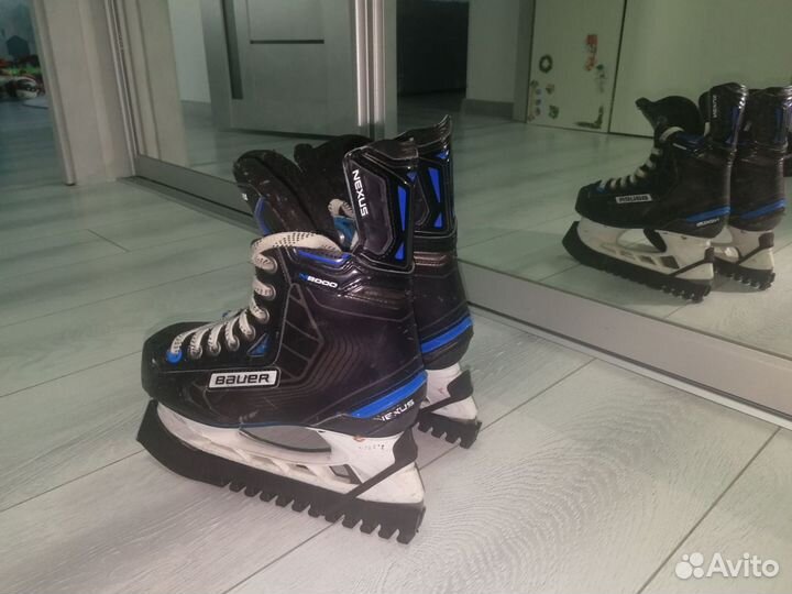 Хоккейные коньки bauer 35р