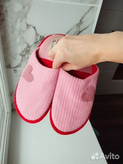 Тапочки домашние с сердечками 38 тапки