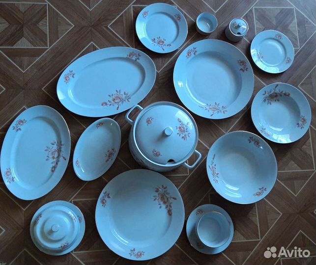 Столовый сервиз, 64 предмета, Чехия