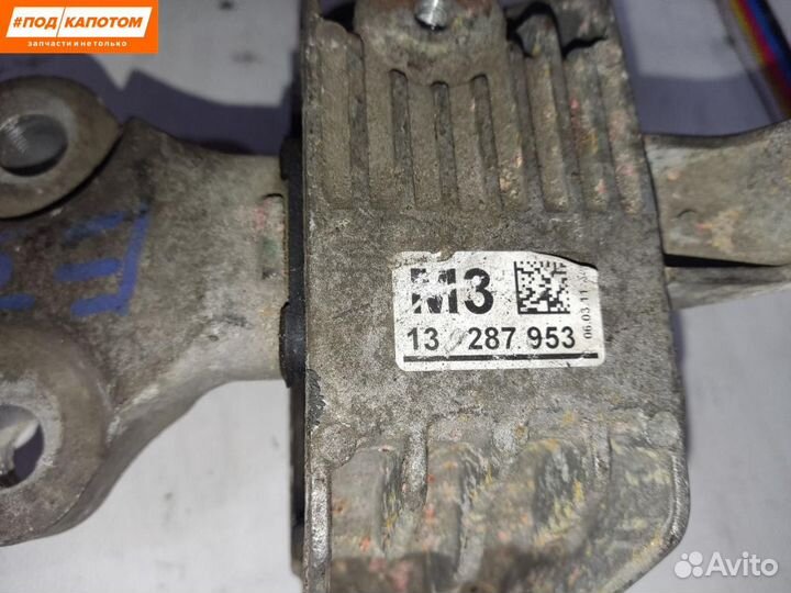 Подушка крепления двигателя передняя левая Opel J