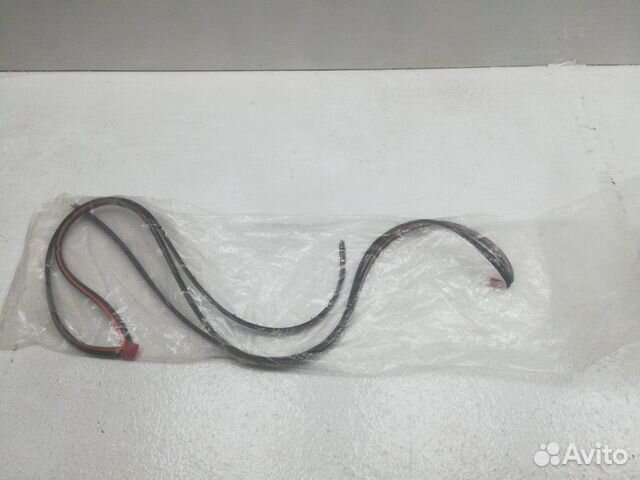 Молдинг лобового стекла передний Toyota Camry