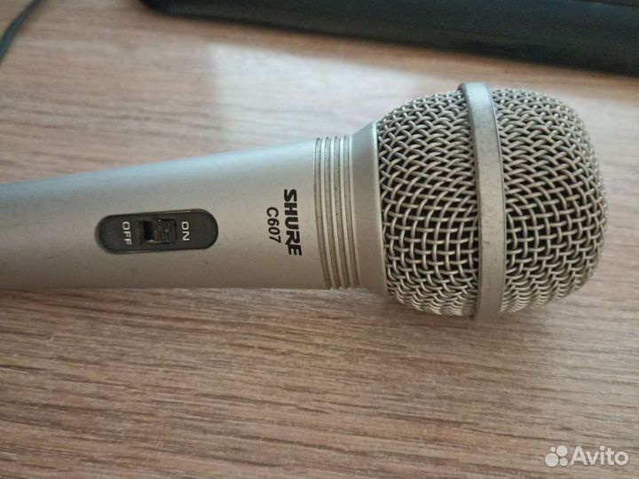 Микрофон вокально-динамический Shure C607