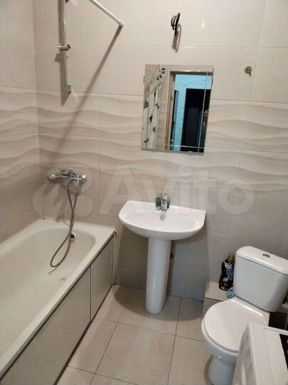 2-к. квартира, 65 м², 4/19 эт.