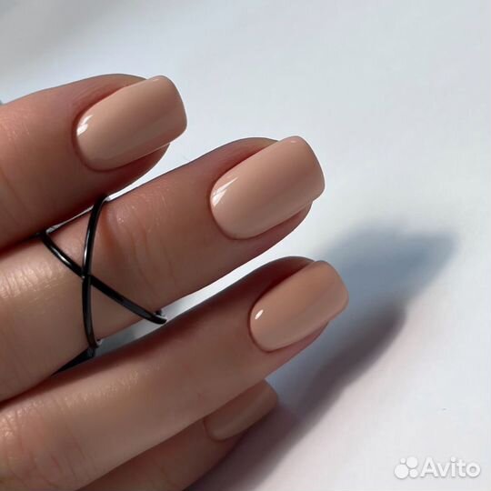 Маникюр и педикюр