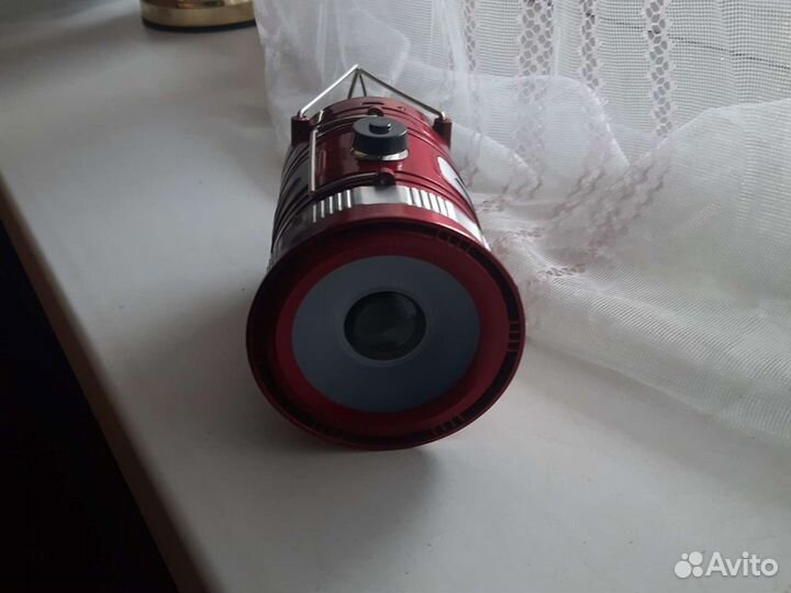 Фонарь на солнечных батареях