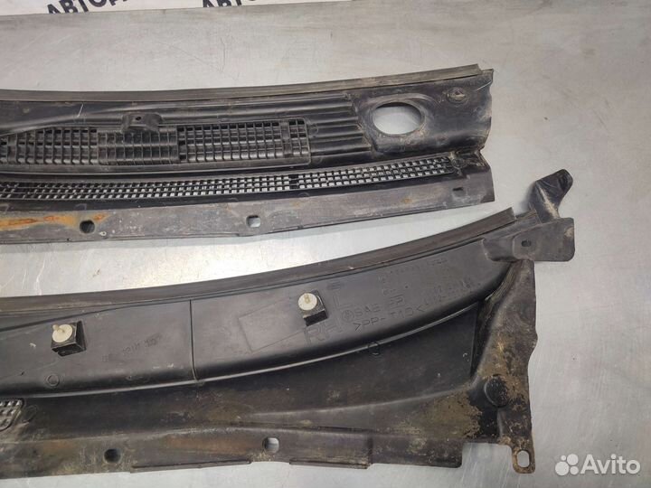 Жабо под дворники Nissan Almera N15 1998 г.в