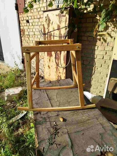 Подставка под люльку