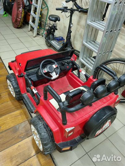 Детский электромобиль бу