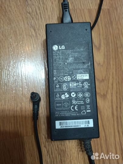 Адаптер LG AAO-00