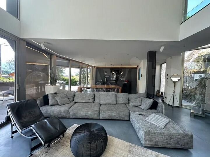 Коттедж 185 м² на участке 5 сот.