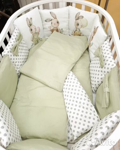 Комплект в кроватку 18 предметов новый