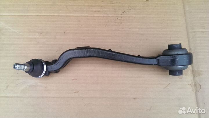 Новый передний правый нижний рычаг W221 C216