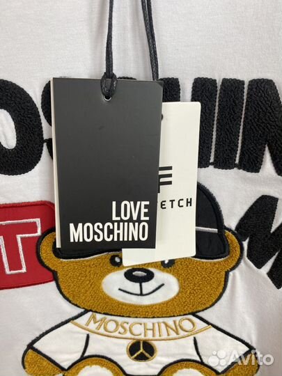 Футболка Love Moschino