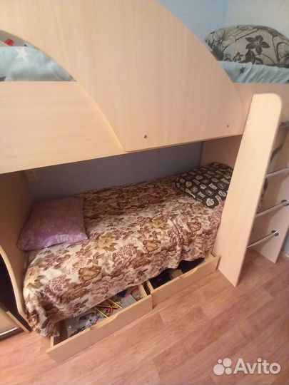Двухъярусная кровать бу