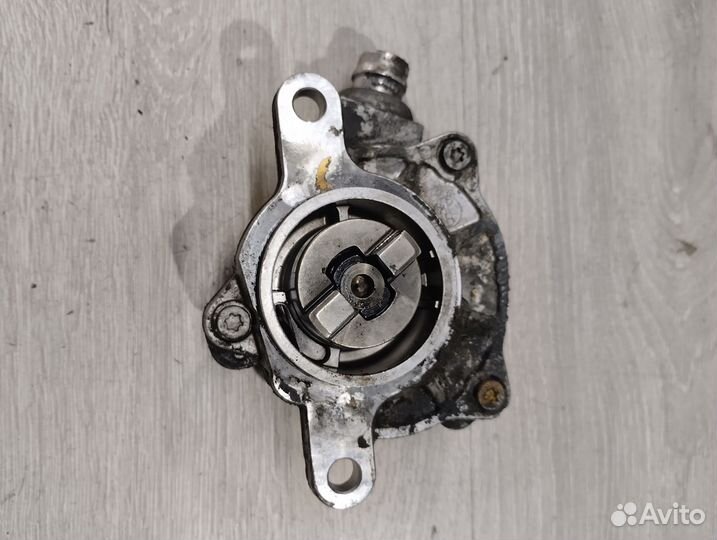 Насос вакуумный Renault Master