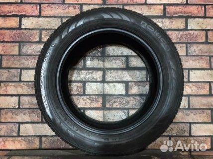 Nokian Tyres WR 225/55 R17