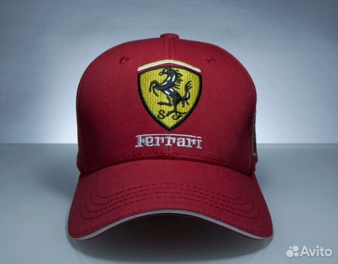 Кепка ferrari