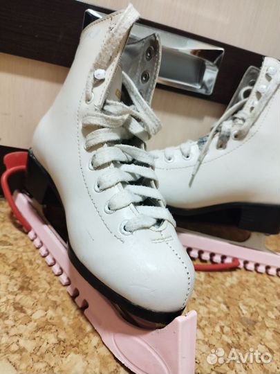 Коньки фигурные 32 размер