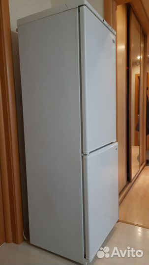 Холодильник Атлант двухкамерный б/у
