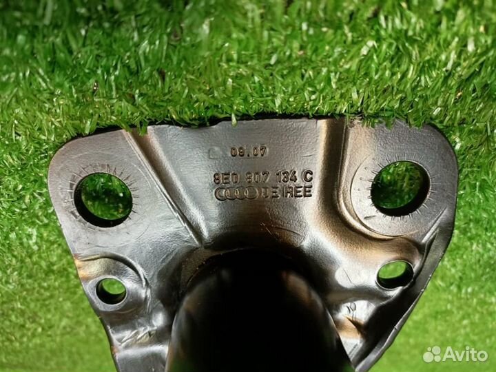 Кронштейн усилителя переднего бампера (комплект)