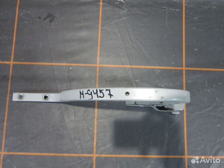 Петля крышки багажника правая - Kia Rio 3