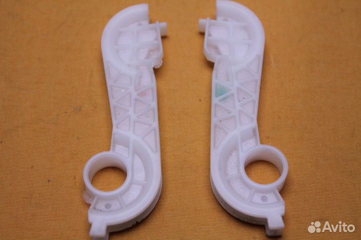 Направляющая дверной петли Bosch 00623536 бу. 6264