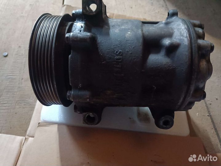 Компрессор кондиционера citroen c5x7