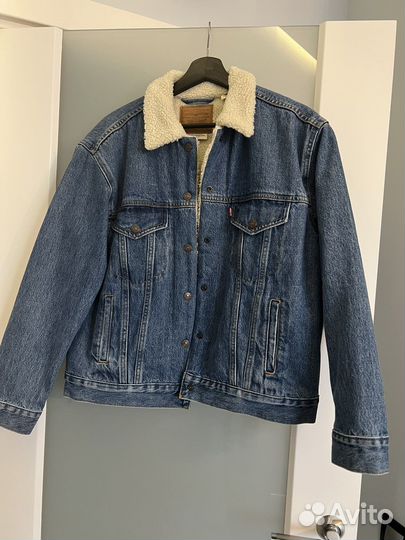 Джинсовая куртка шерпа levis