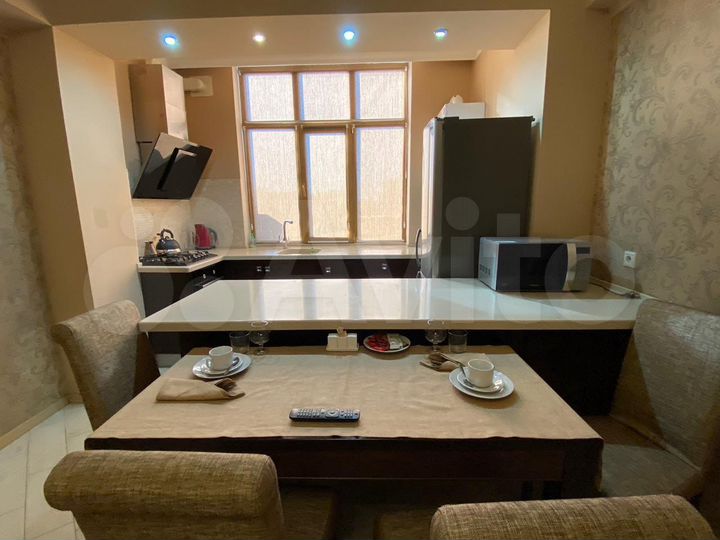 3-к. квартира, 120 м², 6/10 эт.