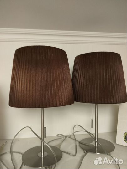 Лампа настольная с абажуром