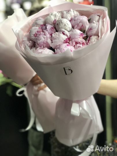 Букет пионов