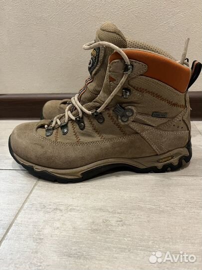 Ботинки женские трекинговые Asolo