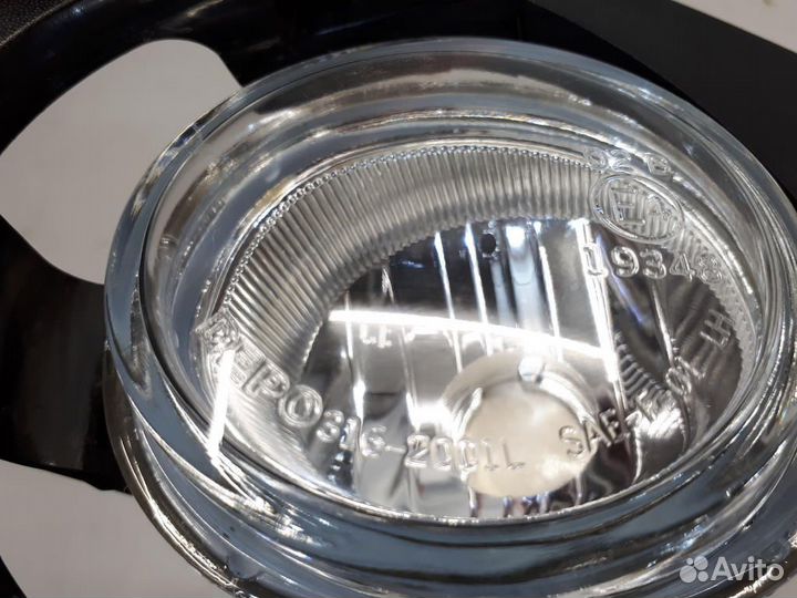 Фара противотуманная левая mazda 3 04-06 BN9C51690