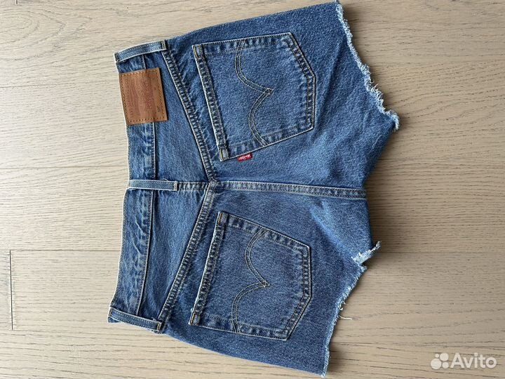Шорты женские levis