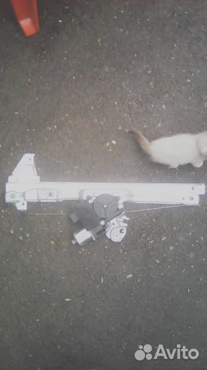 Пежо 308. Стекло водительское стекло подъемник