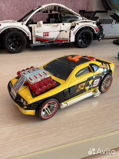Машина hot wheels интрактивная звук