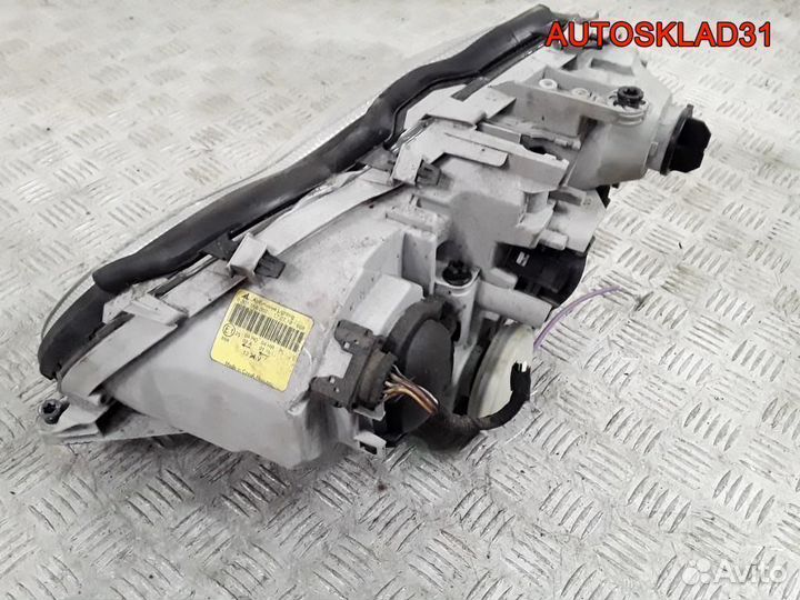 Фара правая Mercedes Benz W203 0301166202